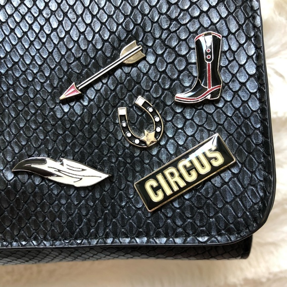 Circus by Sam Edelman Clive Pin Embellished Black Crossbody Bag Handbag Purse - Picture 4 of 11